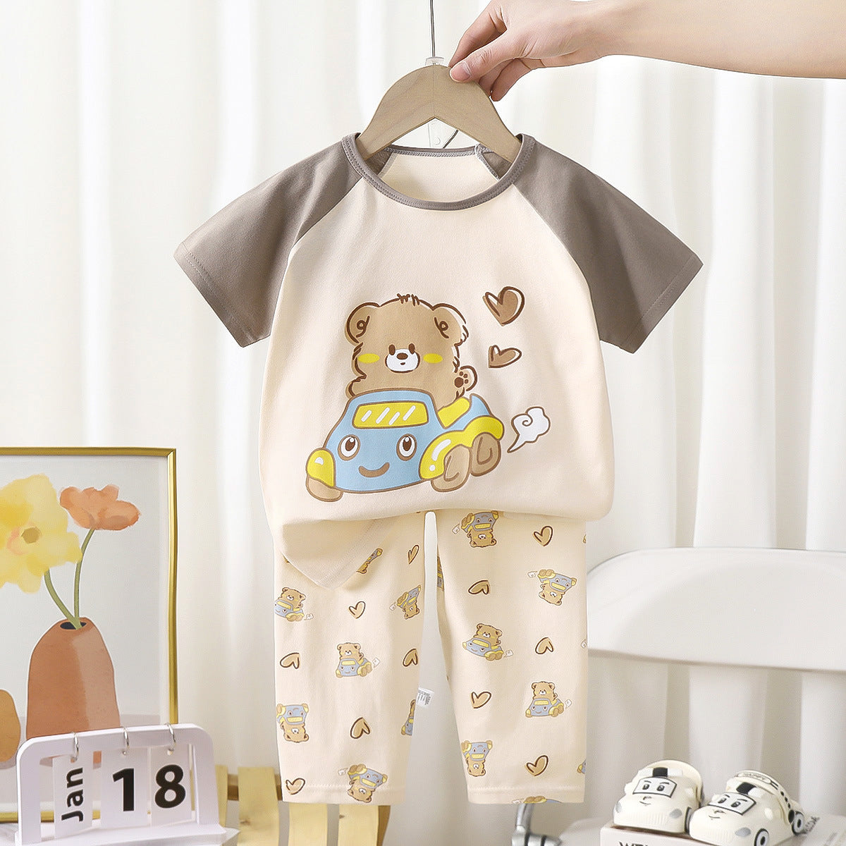 Short Sleeve T-shirt Long Pants